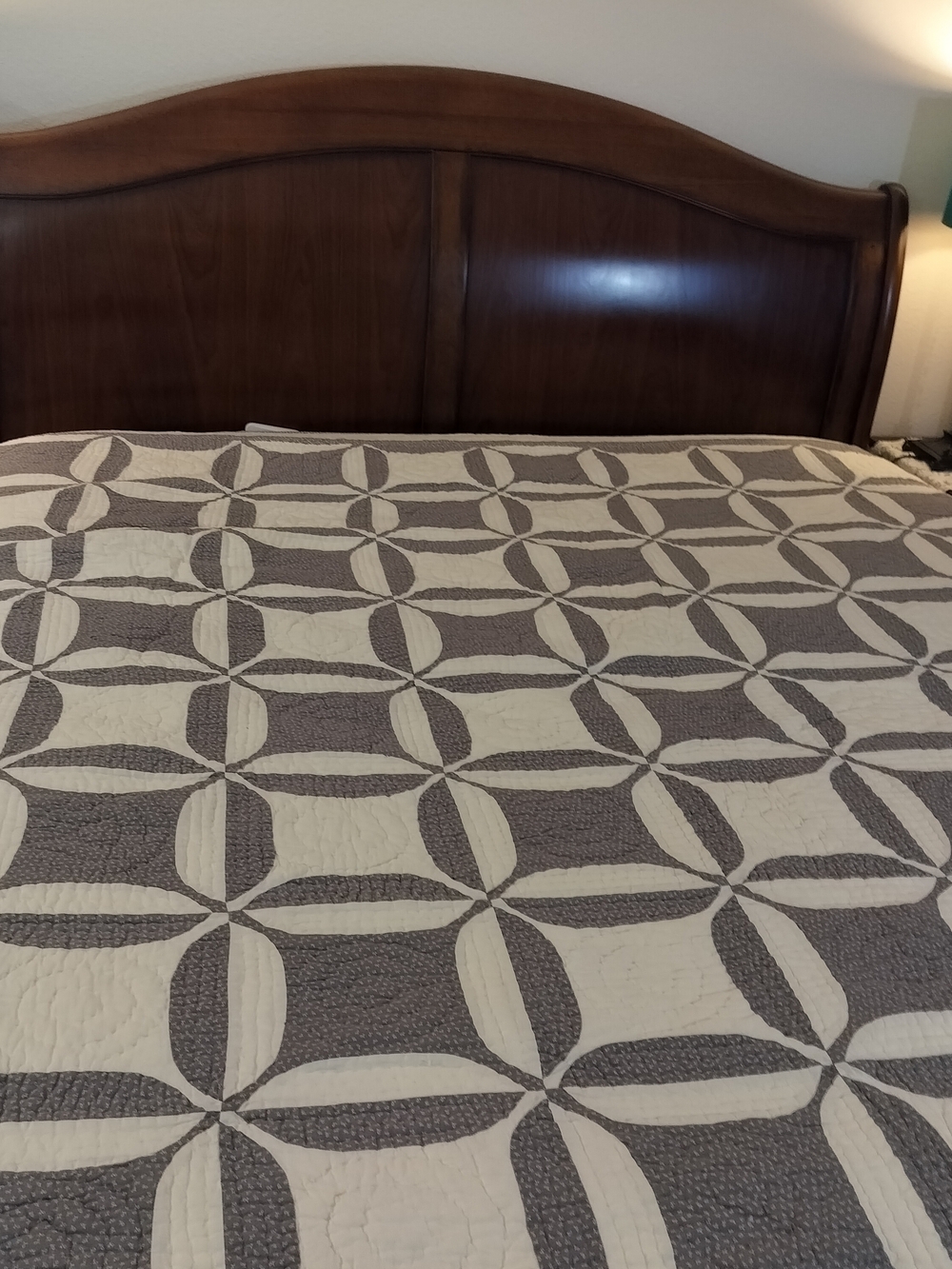 Lands' End Patchwork Interlocking Circle Quilt